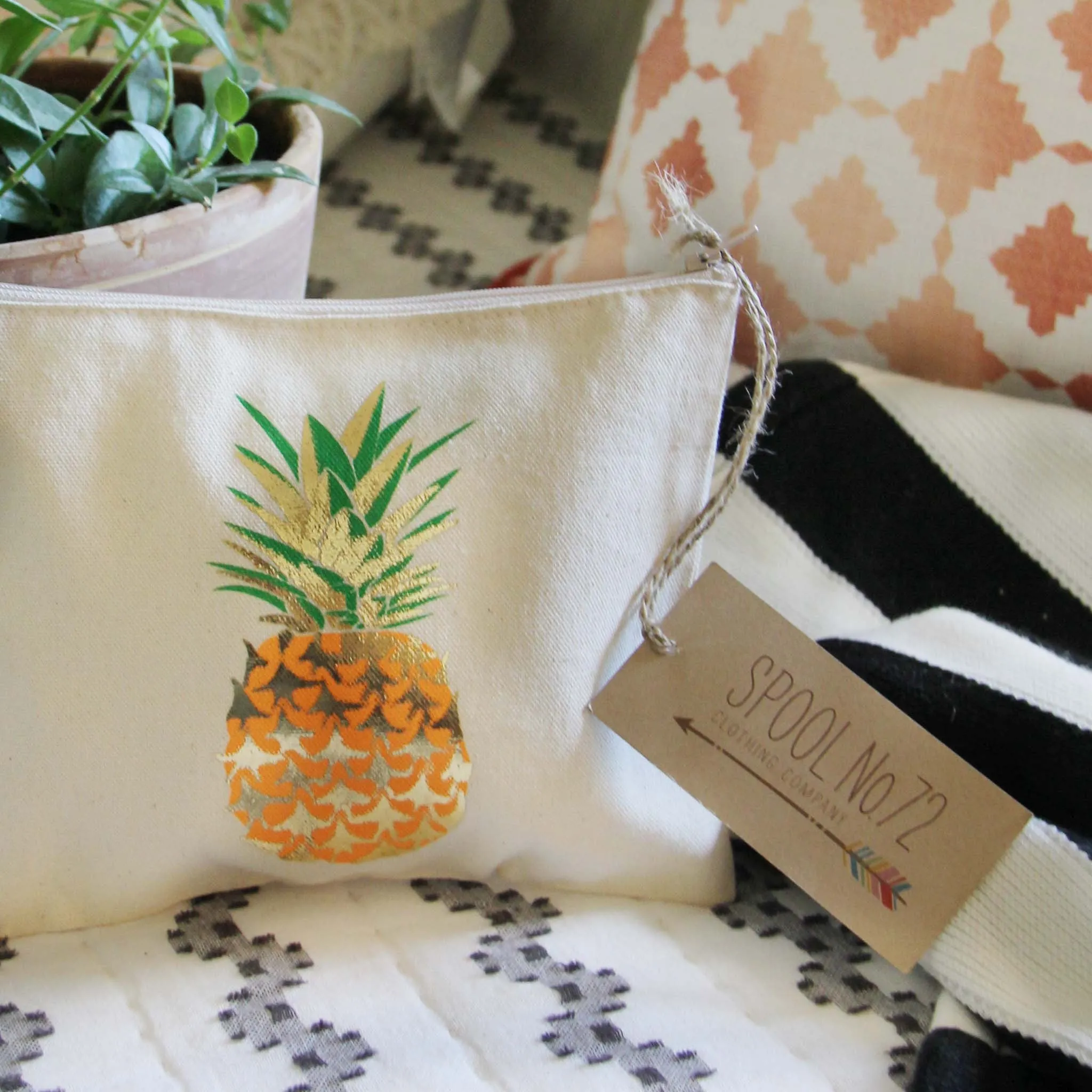 Surprise Pineapple Lover Mini Grab Bag!